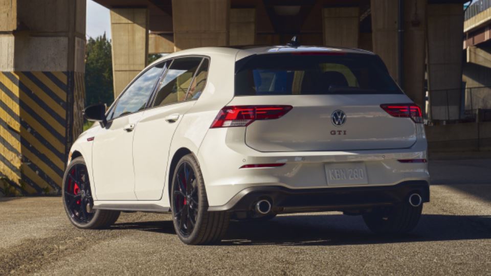 فولکس واگن گلف GTI 380