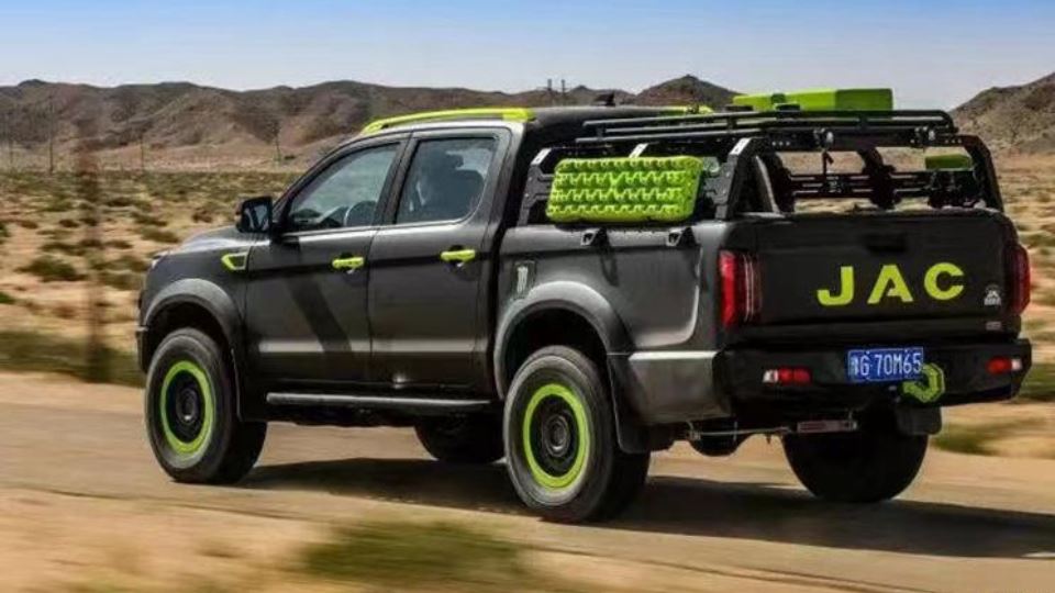 JAC Hunter Green Demon Edition