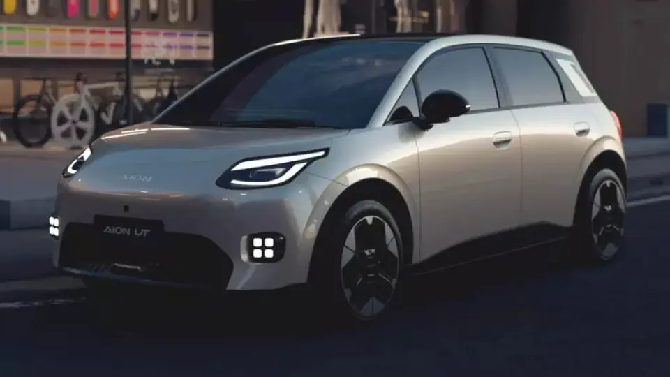 جي اي سي آيون UT