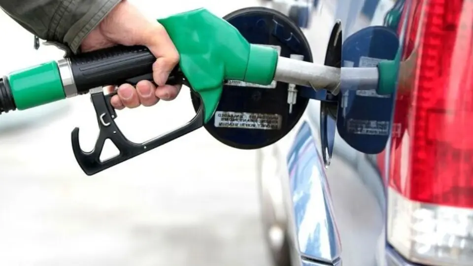 آيا سهميه خودروهاي تعويض پلاکي قطع مي شود؟