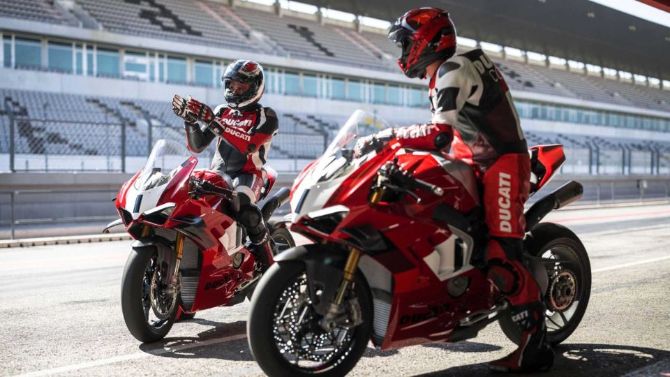 موتورسیکلت دوکاتی پانیگال V4R