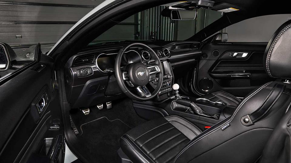 کابین فورد موستانگ مک وان مدل 2021