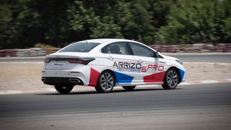 تجربه رانندگی با فونیکس آریزو 6 پرو