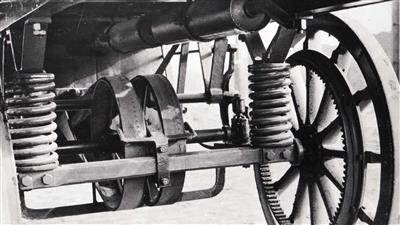 نخستین کامیون جهان عرضه‌شده توسط دایملر 