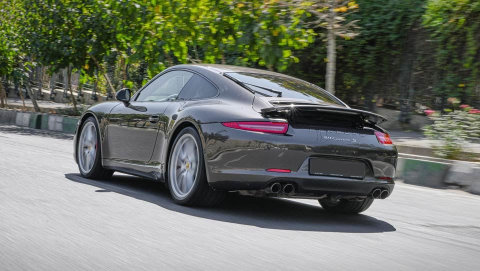 تجربه رانندگی با پورشه 911 کررا S مدل 2012