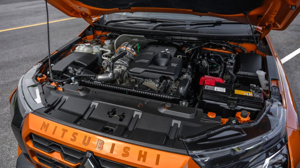 میتسوبیشی تریتون 2024