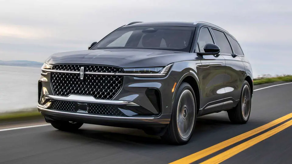 لينکلن ناتيلوس 2024