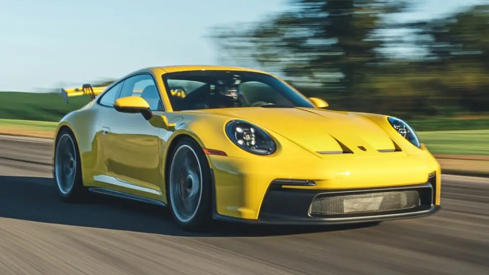 پورشه 911 GT3 بهترين خودروي پرفورمنس سال 2022 به انتخاب مجله موتورترند