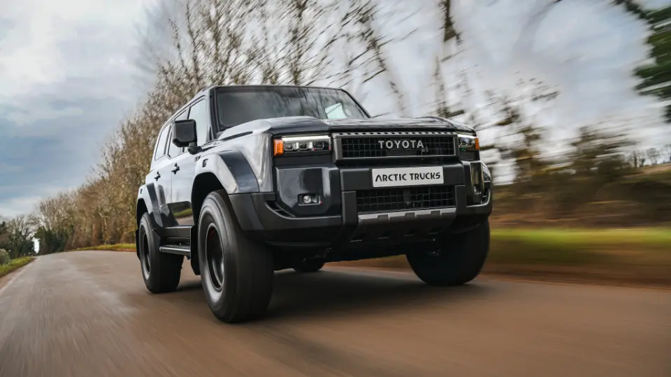 تويوتا پرادو آرکتيک تراکز AT37