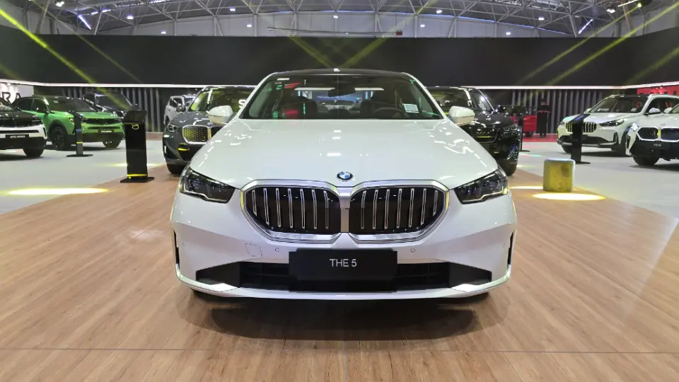 نمايشگاه خودرو شيراز 1404