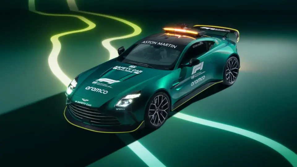 استون مارتين ونتيج safety car