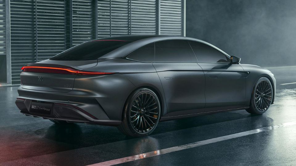 آی ام L7 نسخه Snake Performance