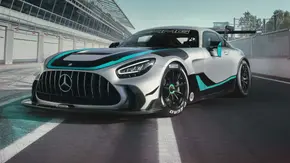 معرفی نیرومندترین نسخه مسابقه‌ای از AMG GT منبع سایت باما