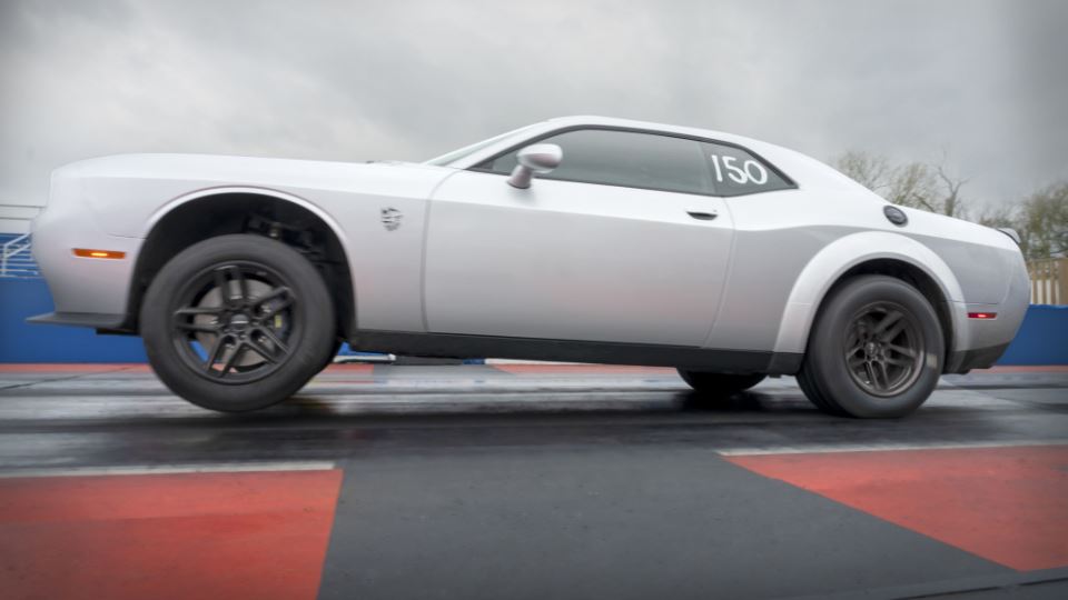 داج چلنجر SRT دیمون 170