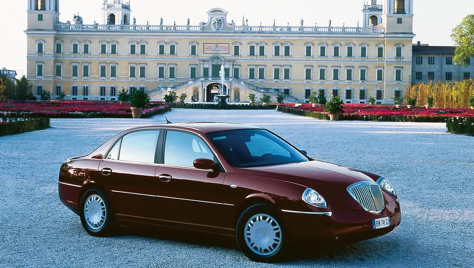 لانچیا تسیس مدل 2002-2009