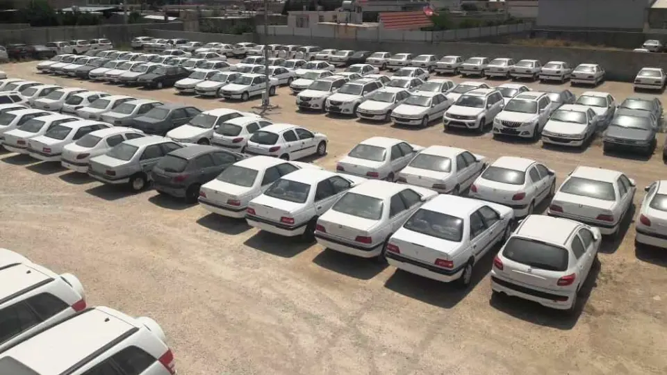 بازار خودرو اين روزها کساد است