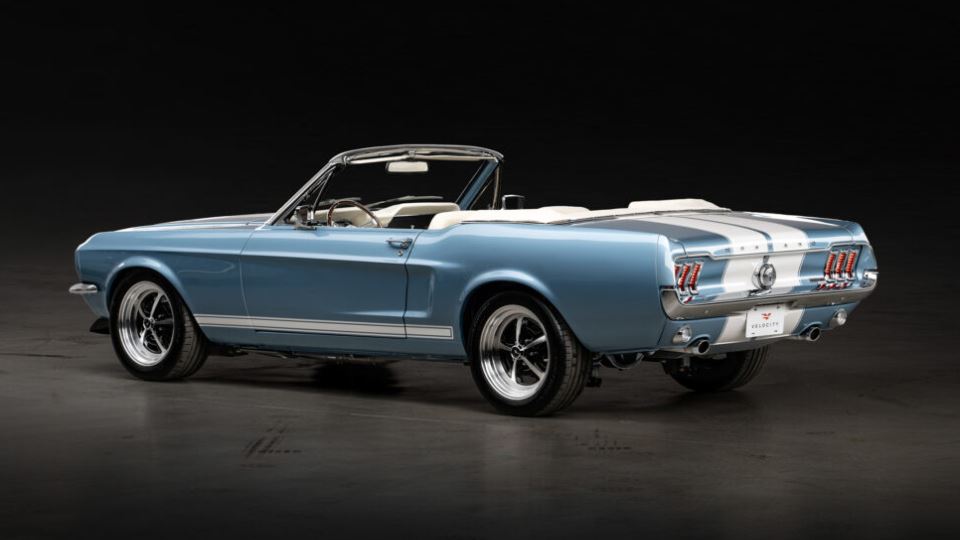 بازسازی فورد ماستنگ 1967 ولوسیتی