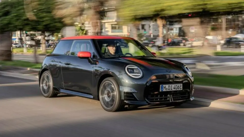 2025 ميني کوپر SE جان کوپر ورکز