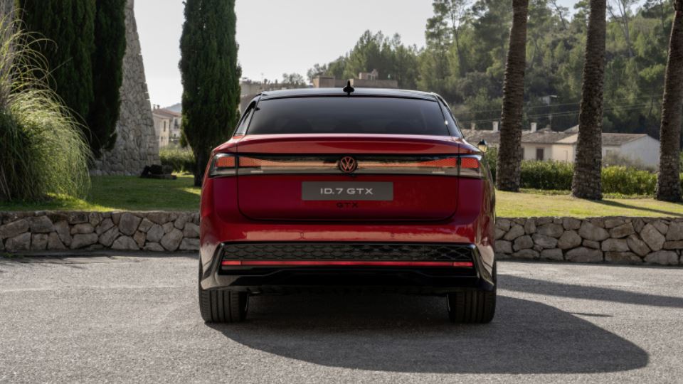 فولکس واگن ID.7 GTX