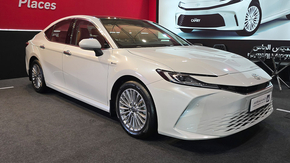 بررسی تویوتا کمری 2.0 لیتری نگین تندیس منبع سایت باما