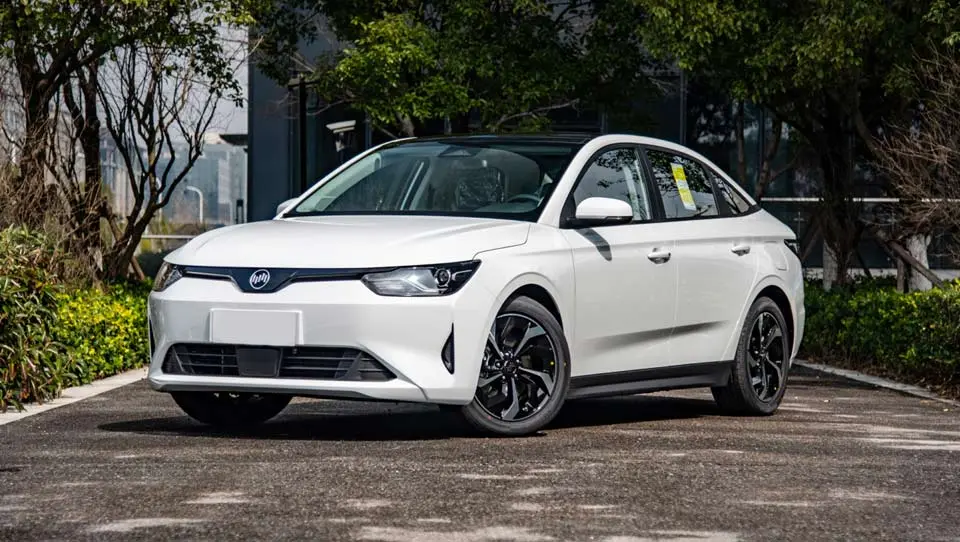 ويمار E.5 يک سدان برقي جديد از ديار چين - Weimar E5 WM Motor