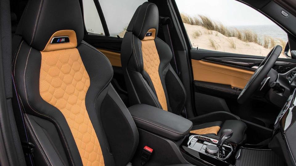 صندلی های اسپرت ب ام و X3M مدل 2022