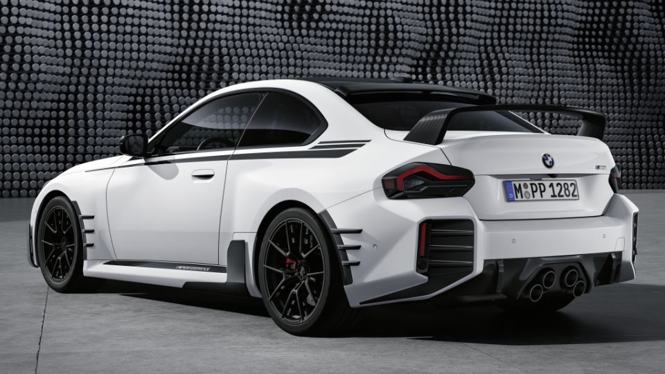 ب‌ام‌و M2 با قطعات M پرفورمنس