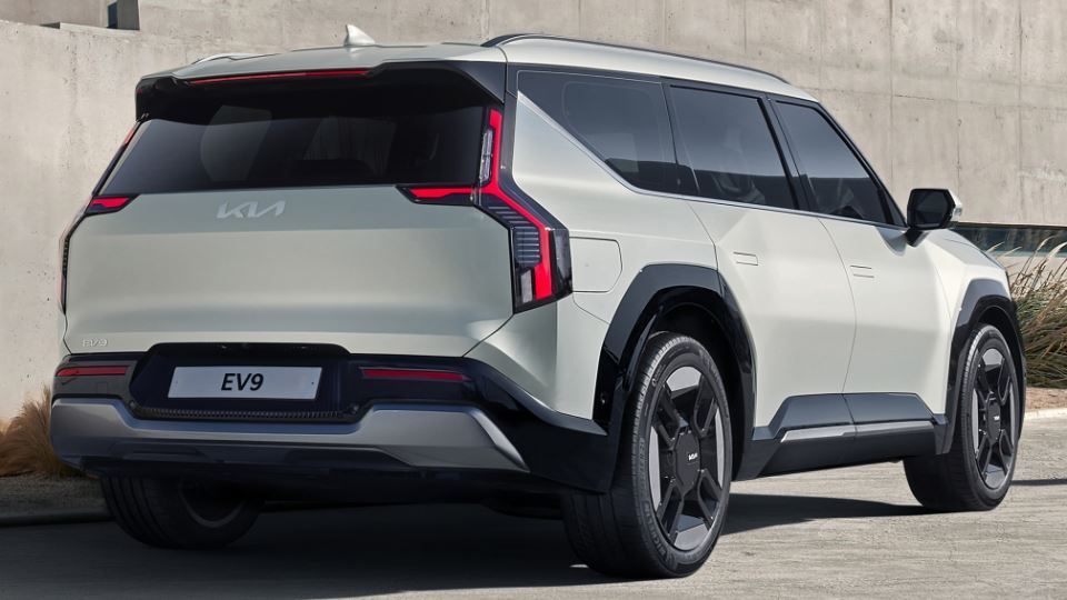 شاسی بلند برقی کیا EV9