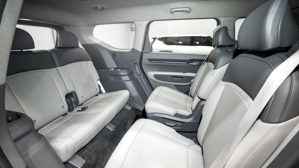 شاسی بلند برقی کیا EV9