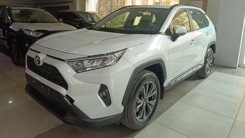 بررسي راوفور 2000 بنزيني برساوش (Toyota Rav4 2000)