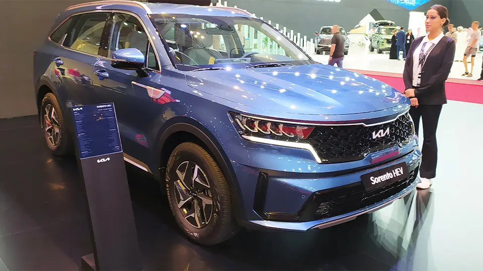 سورنتو هيبريد 2023