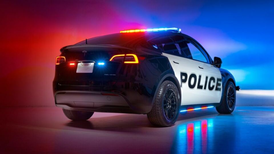 تسلا مدل Y ماشین پلیس