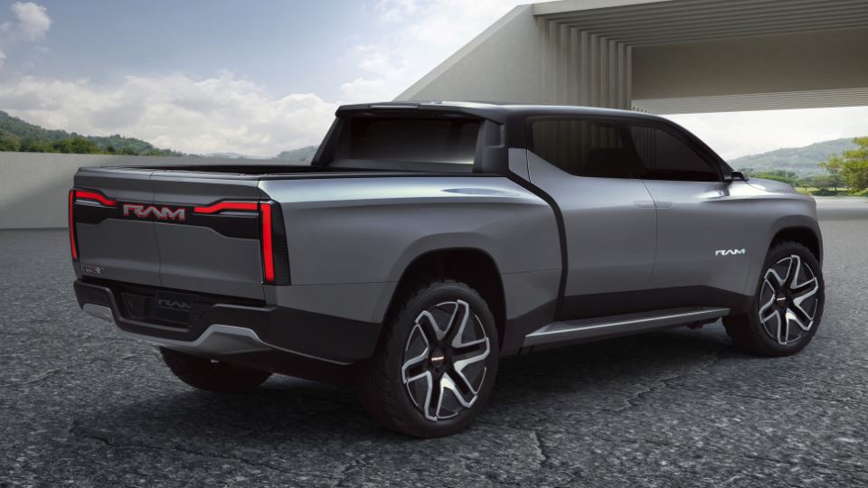 پیکاپ برقی رم 1500 رولوشن BEV