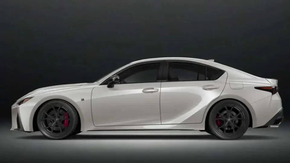 لکسوس IS500 آلتيميت اديشن