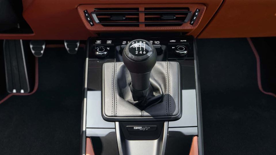 2024 پورشه 911 ST