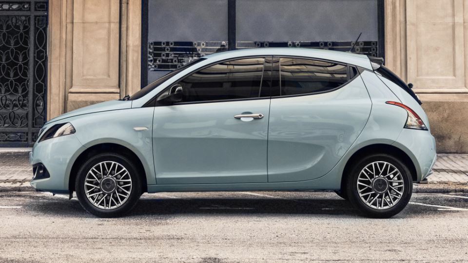 لانچیا اپسیلون هیبرید