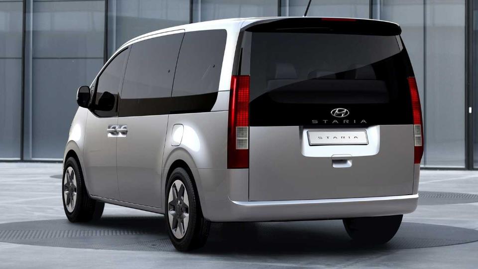 طراحی بدنه مینی ون هیوندای استاریا