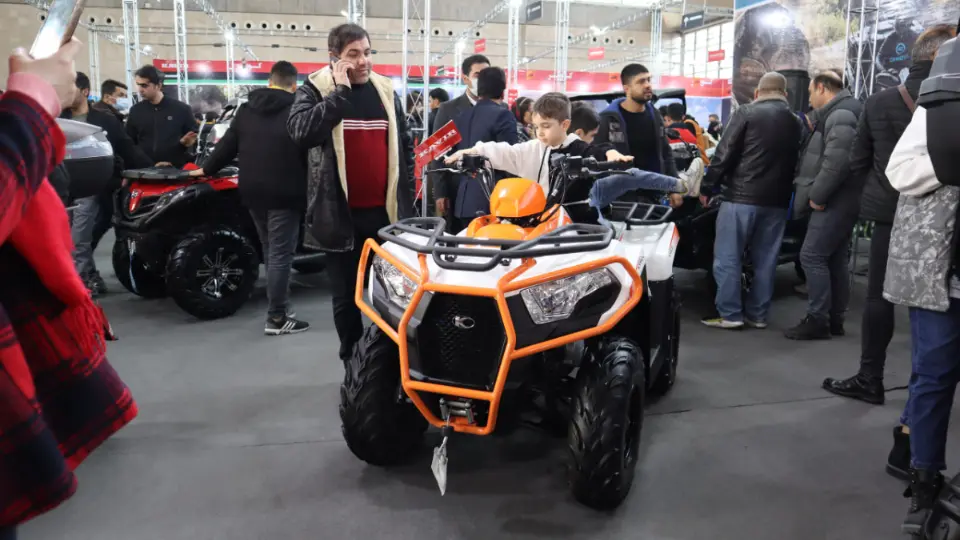 نمايشگاه موتورسيکلت 1401 کوير موتور