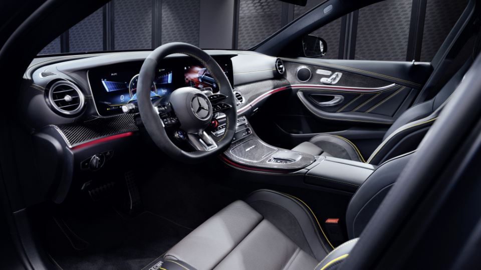 مرسدس-آام‌گ E63 S فاینال ادیشن