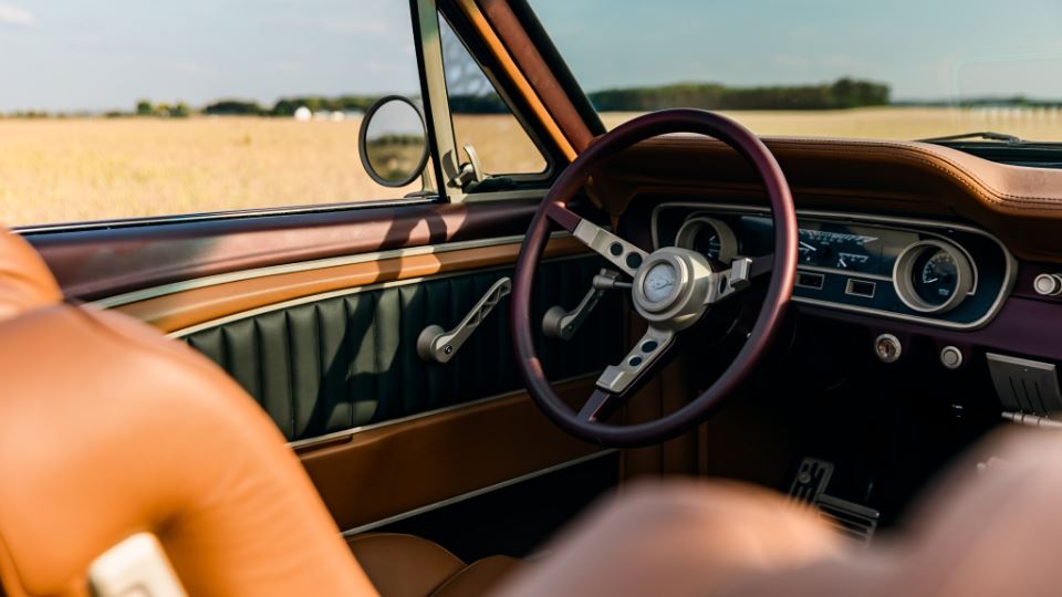 رینگ برادرز Uncaged فورد ماستنگ 1964 