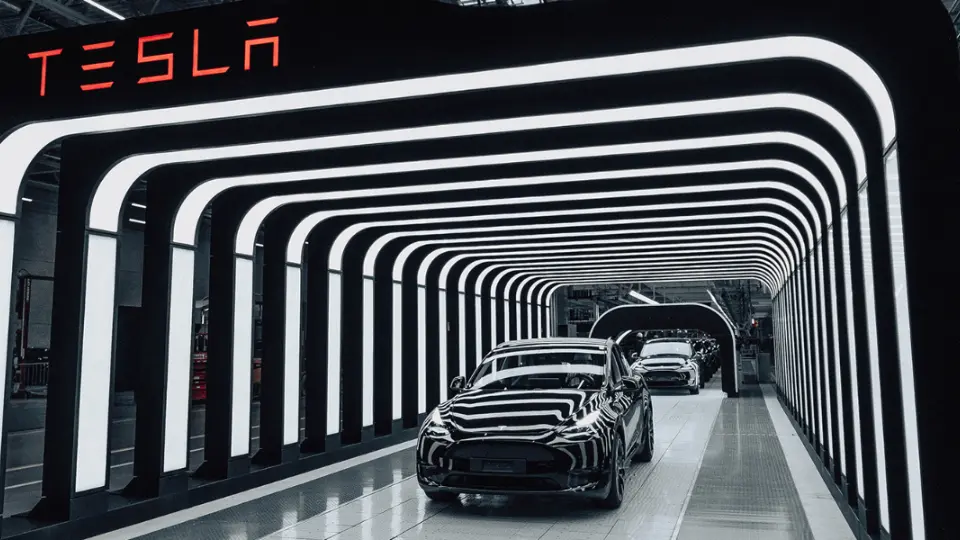 تسلا مدل Y با باتري بيوايدي