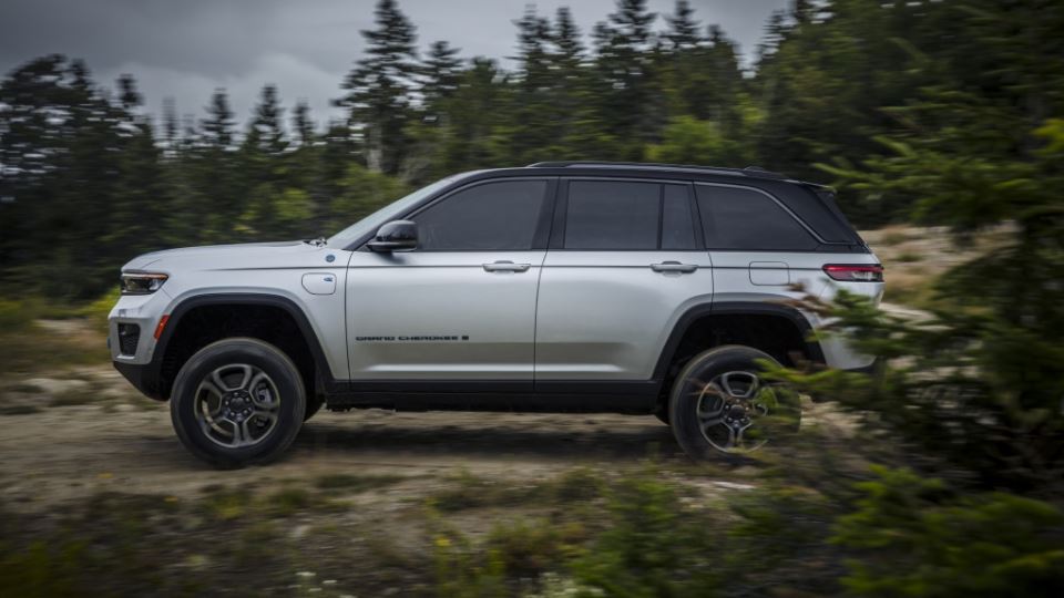 جیپ گرند چروکی 2022