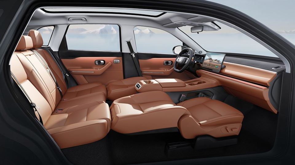 Leapmotor C10 - لیپ موتور C10