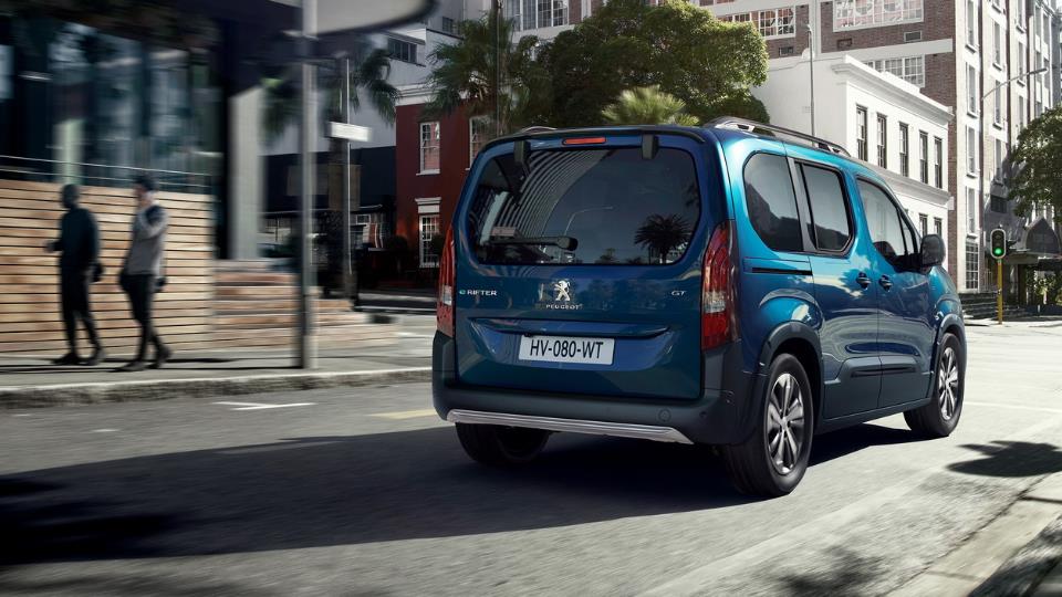 طراحی ون برقی پژو ای-ریفتر