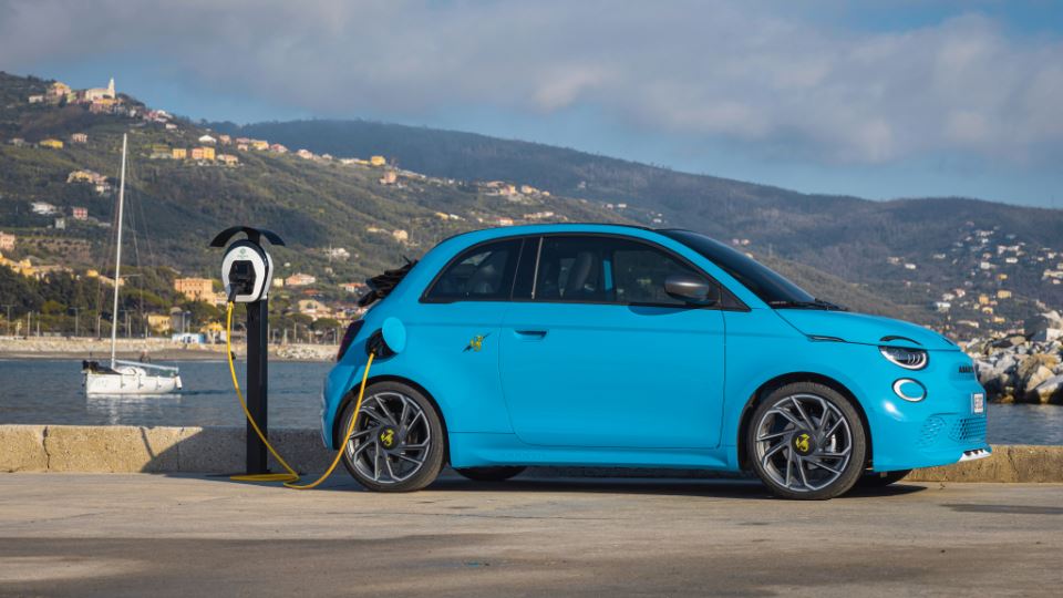 آبارث 500e توریسمو