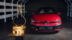 خودروی برتر 2026؛ فولکس واگن گلف GTI و R منبع سایت باما