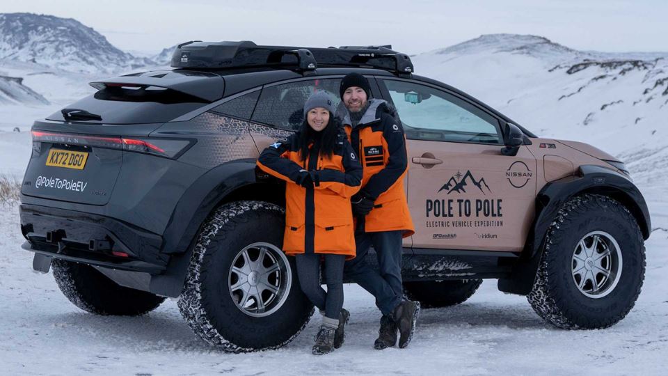 سفر بین دو قطب کره زمین با نیسان آ‌‌رییا