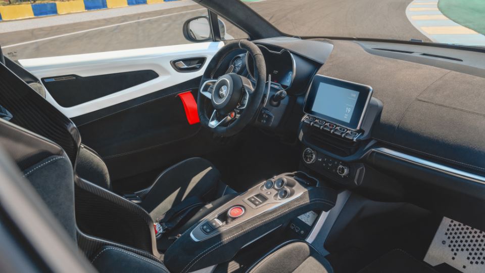 آلپاین A110 R لمان