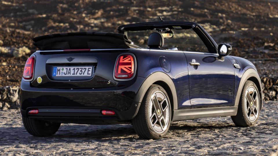 مینی کوپر SE کانورتیبل برقی 2023