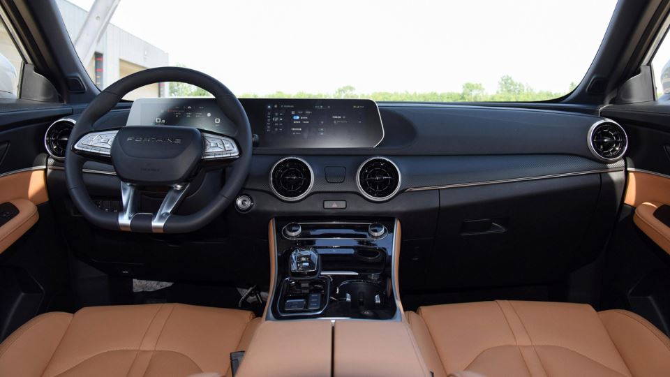 دانگ فنگ فورتینگ T5 Evo نسخه Hurricane